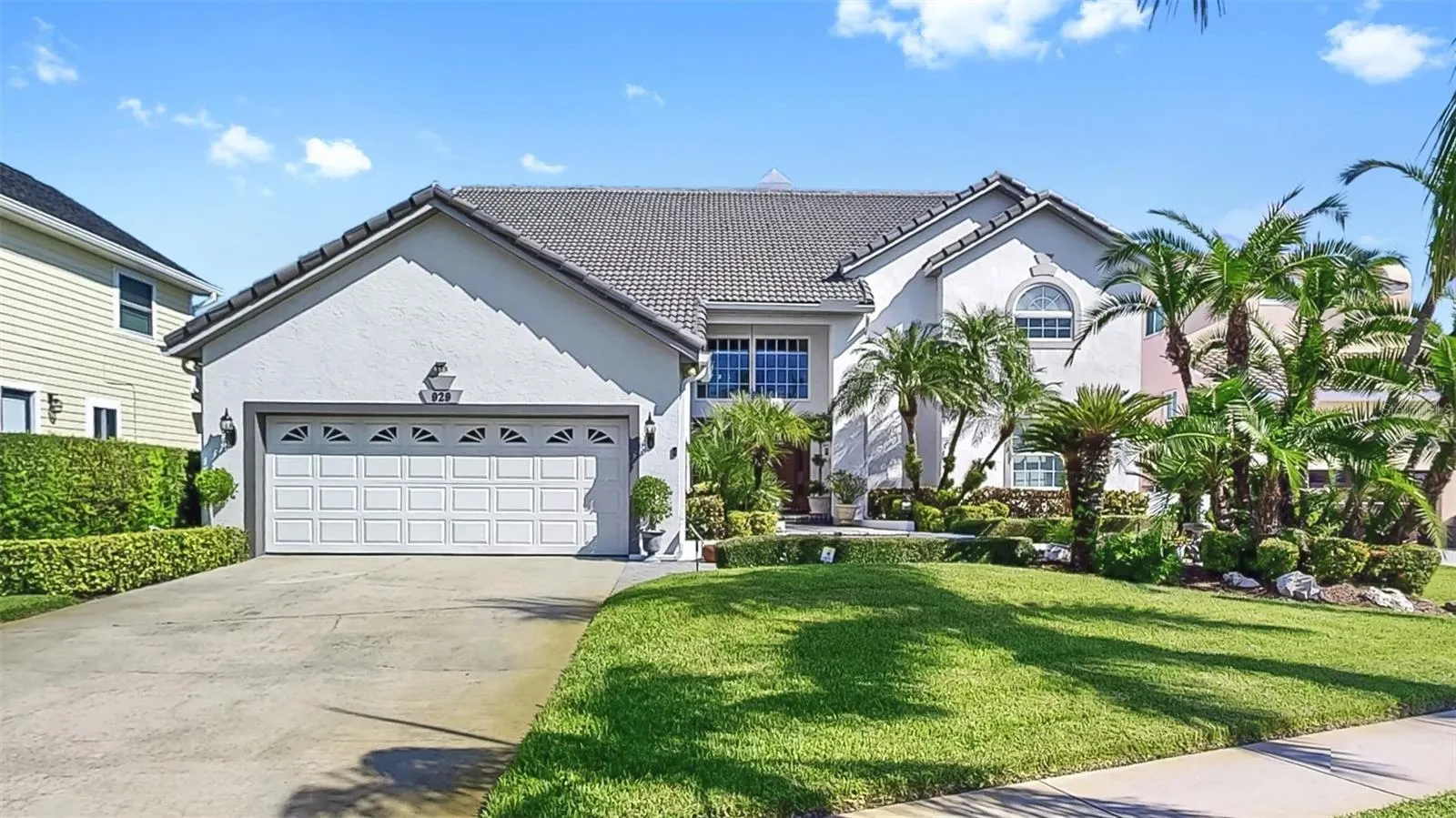 929 SYMPHONY ISLES BLVD