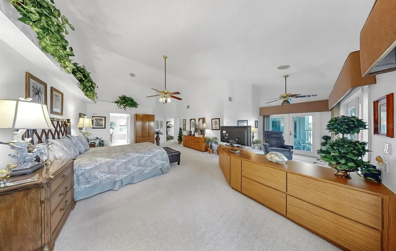 929 SYMPHONY ISLES BLVD