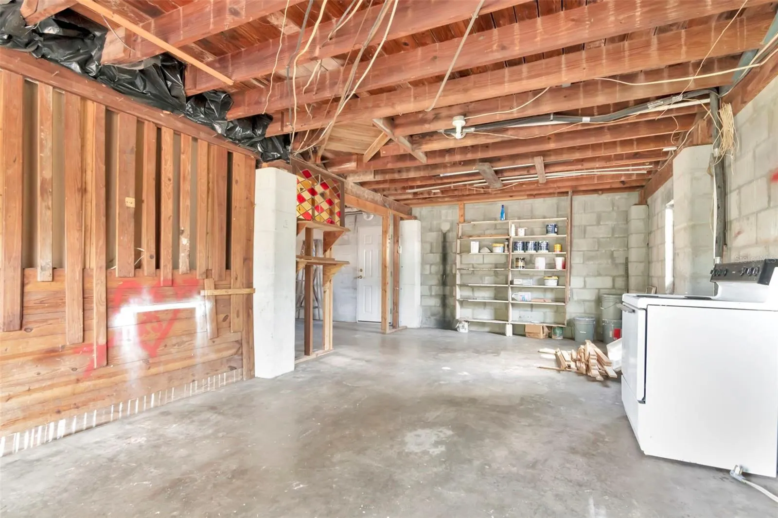215 W VIOLET ST