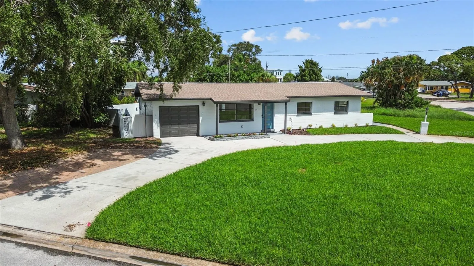 3621 SEAROBIN DR SE