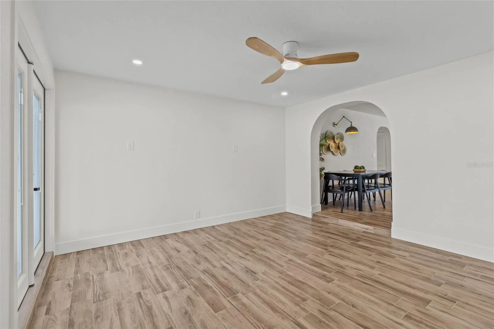 3621 SEAROBIN DR SE