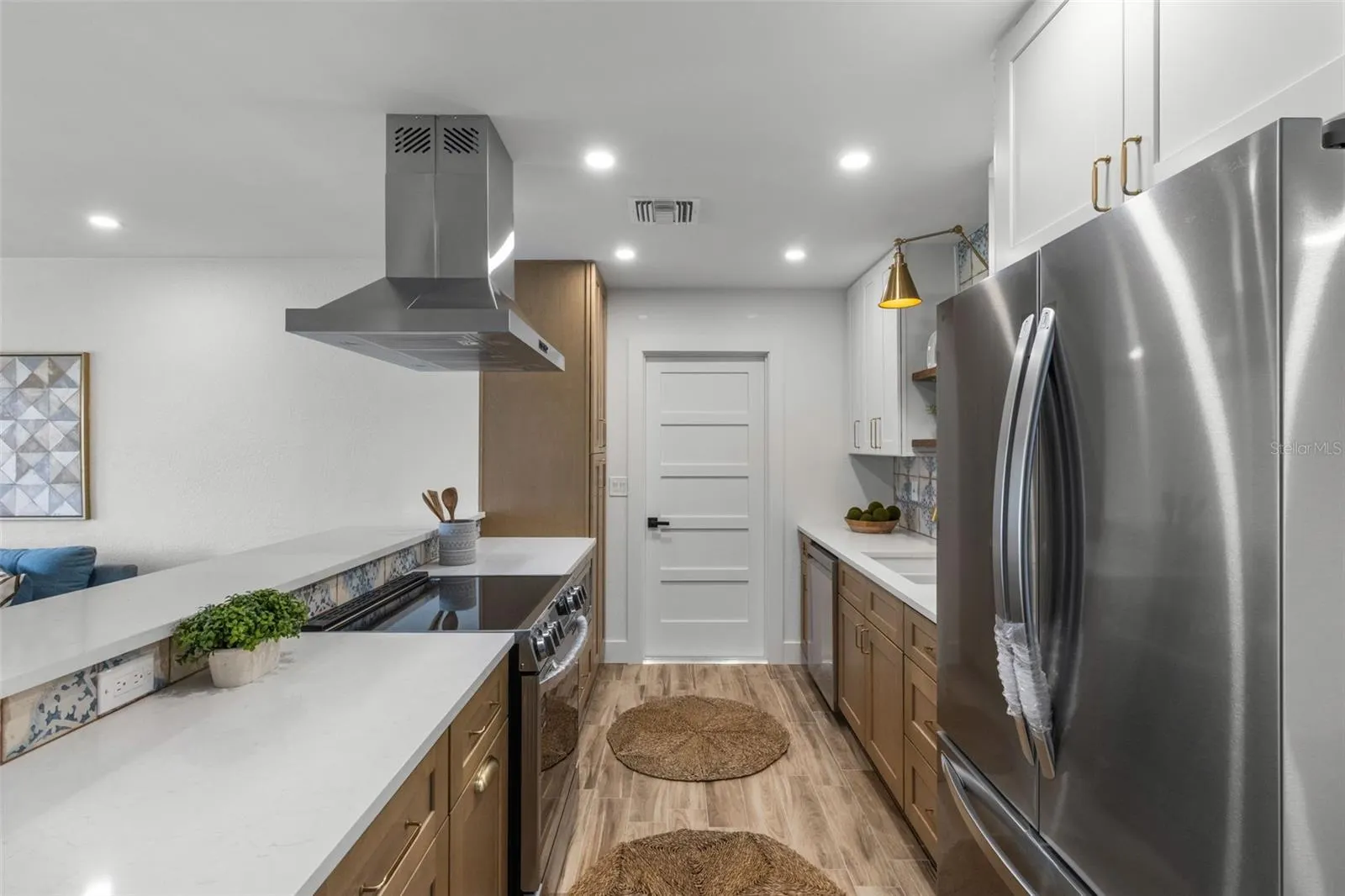 3621 SEAROBIN DR SE