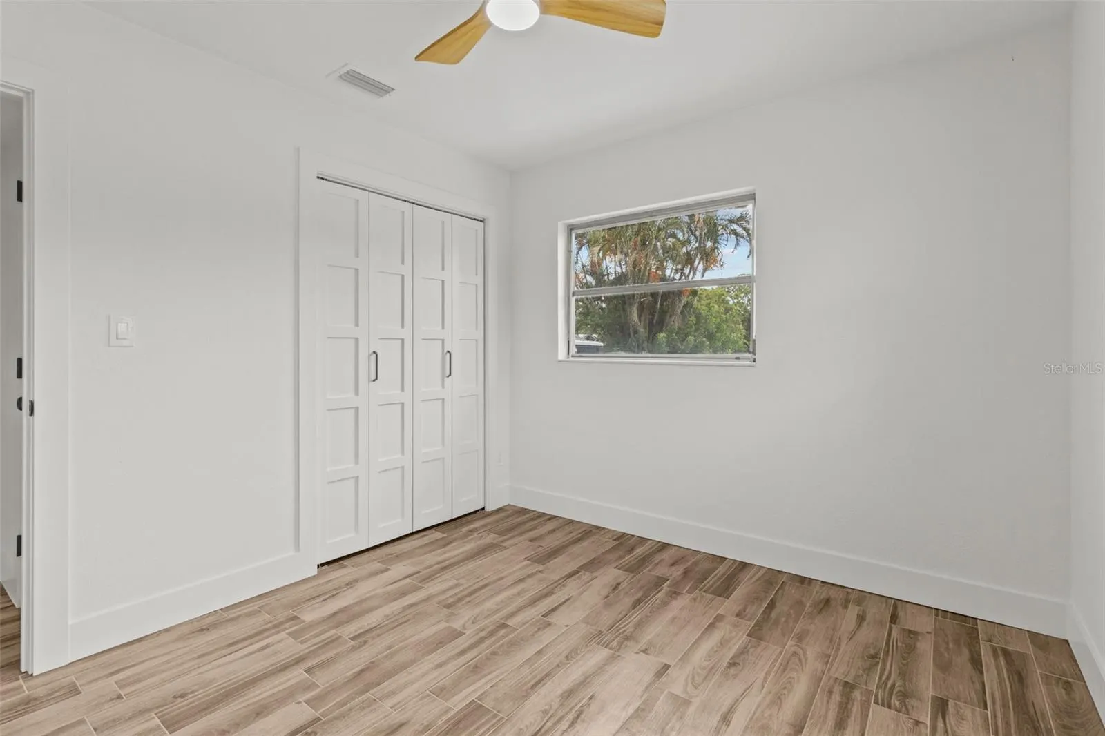 3621 SEAROBIN DR SE