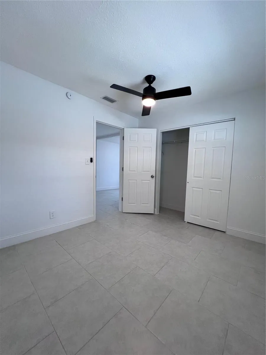 118 W SLIGH AVE