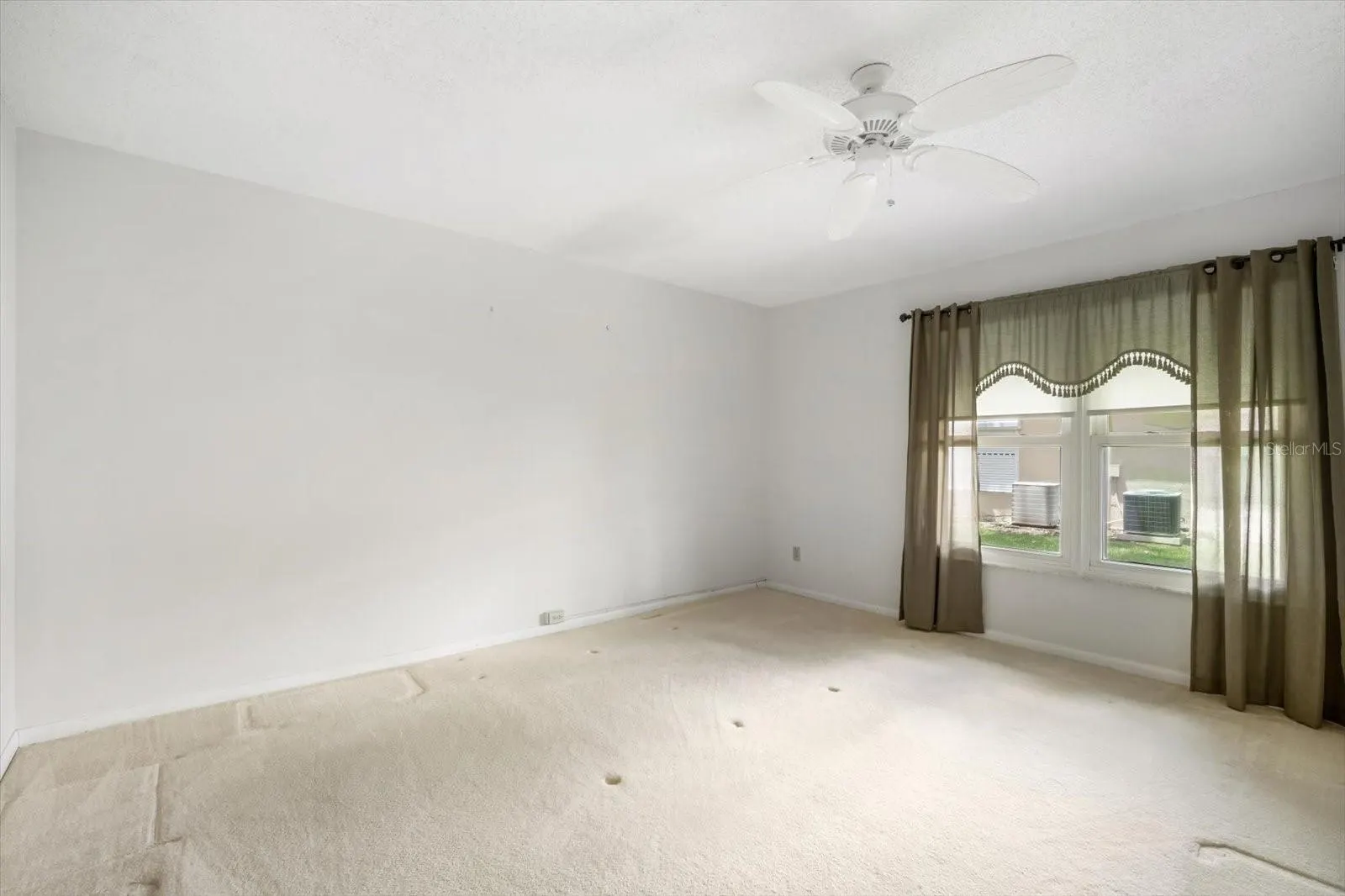 8704 40TH LN N
