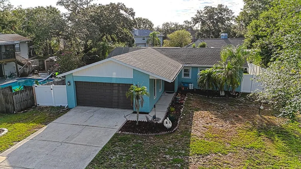 3324 BRIARWOOD LN