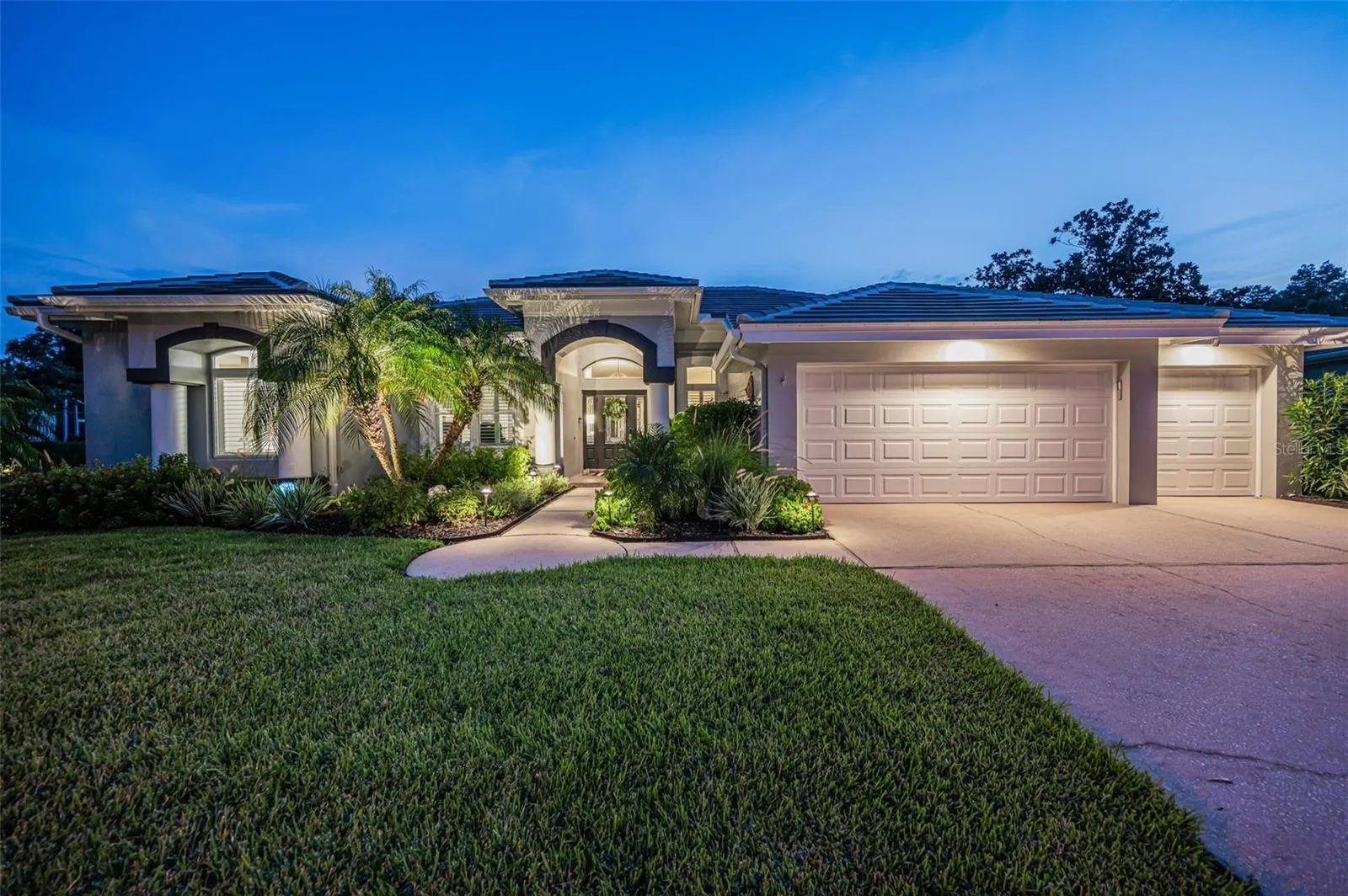 4626 AYRON TER