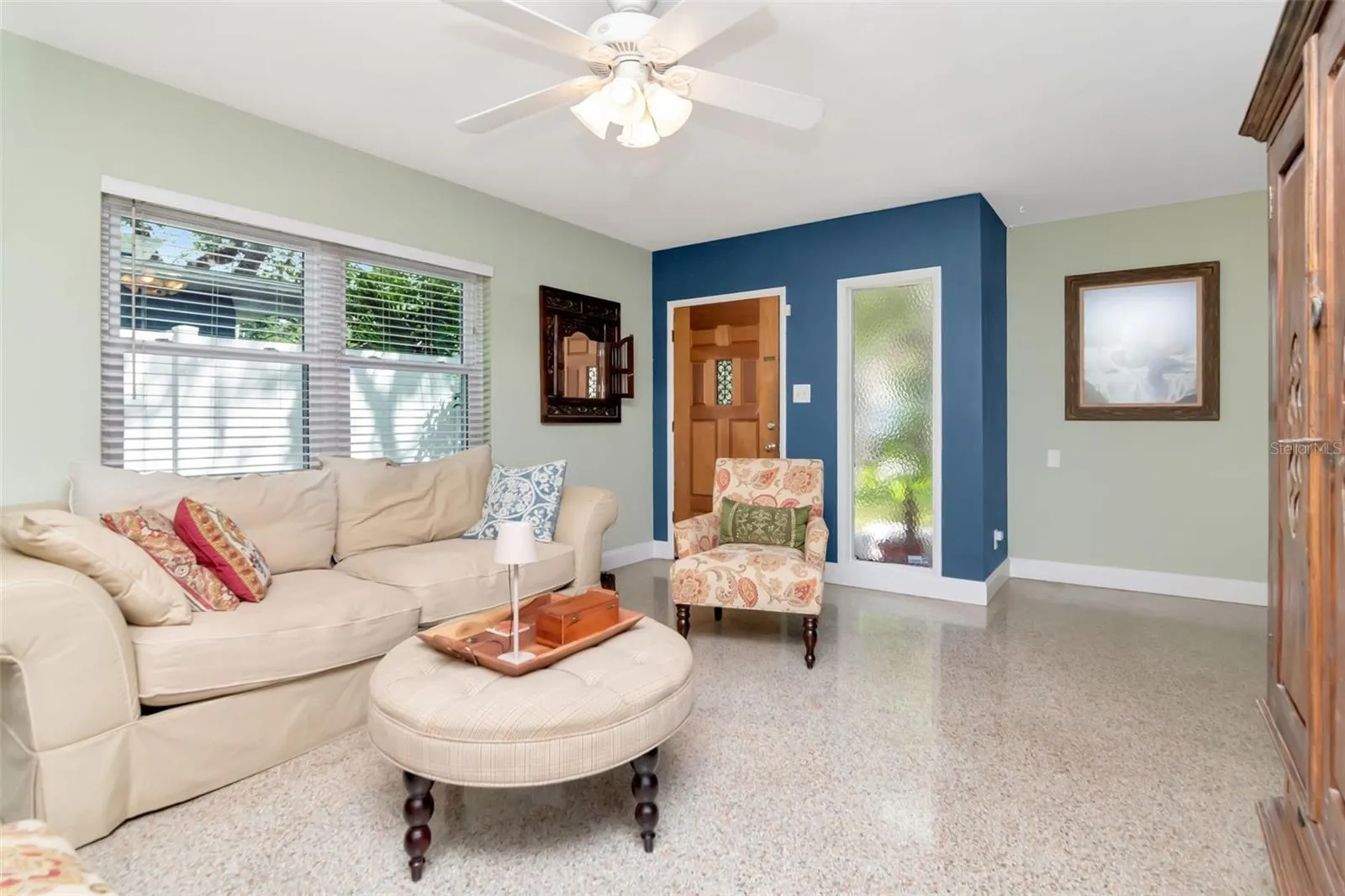 3323 W VILLA ROSA ST