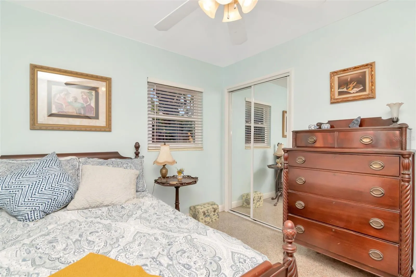3323 W VILLA ROSA ST