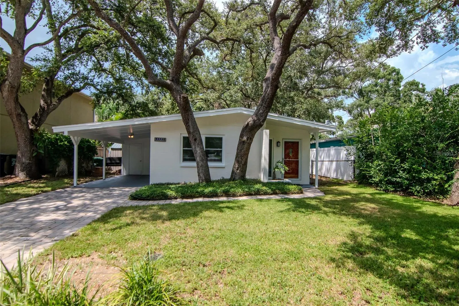 3323 W VILLA ROSA ST