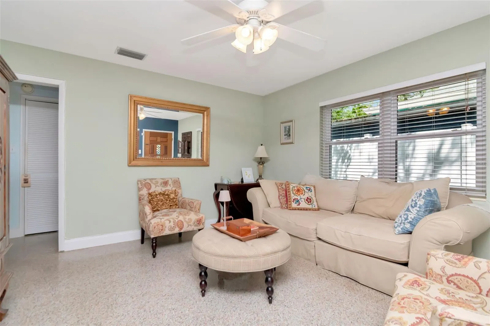3323 W VILLA ROSA ST