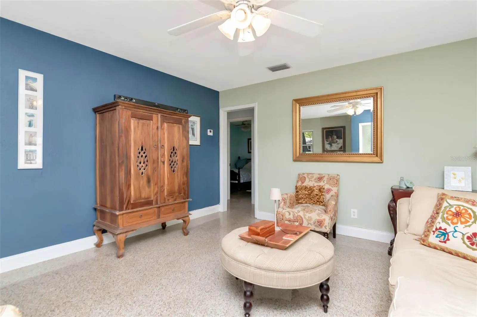 3323 W VILLA ROSA ST