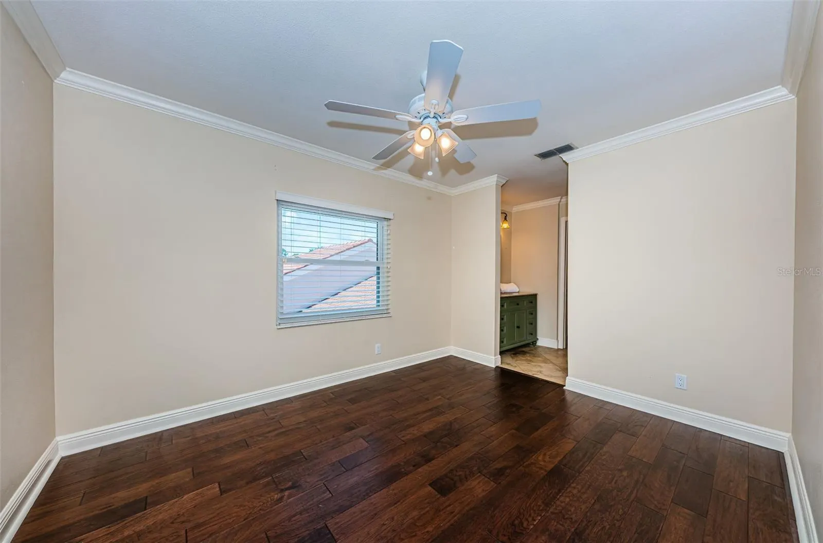 4916 MILANO CT NE