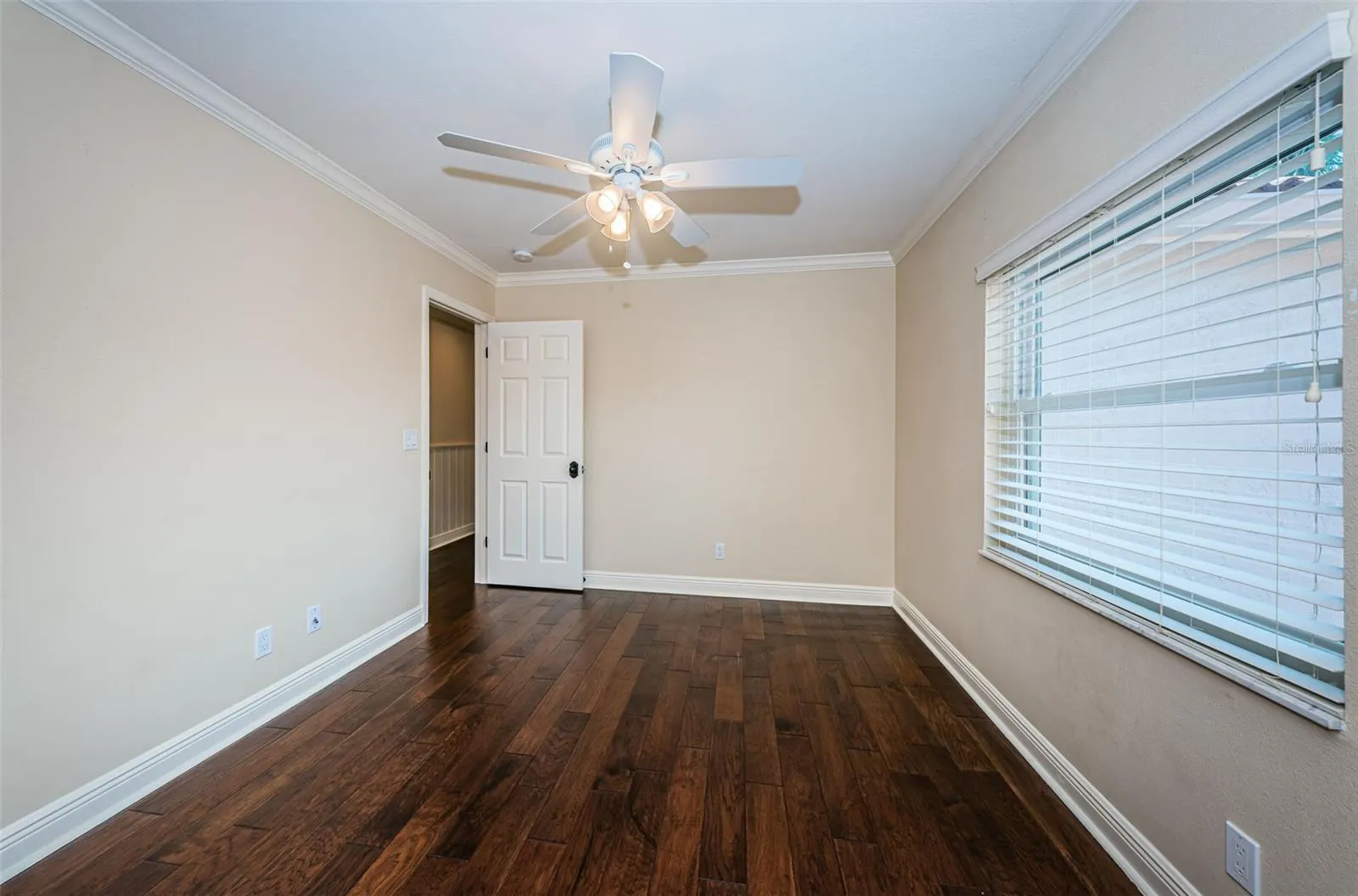 4916 MILANO CT NE