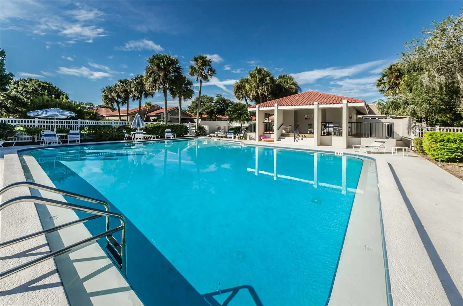 4916 MILANO CT NE