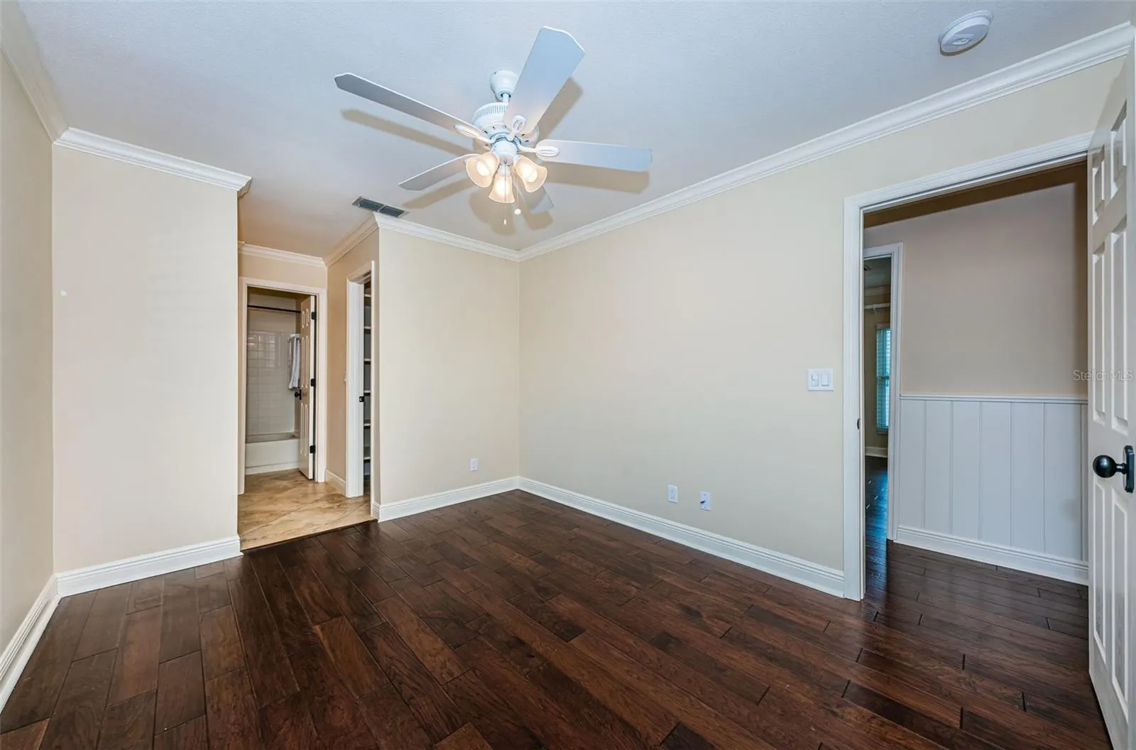 4916 MILANO CT NE