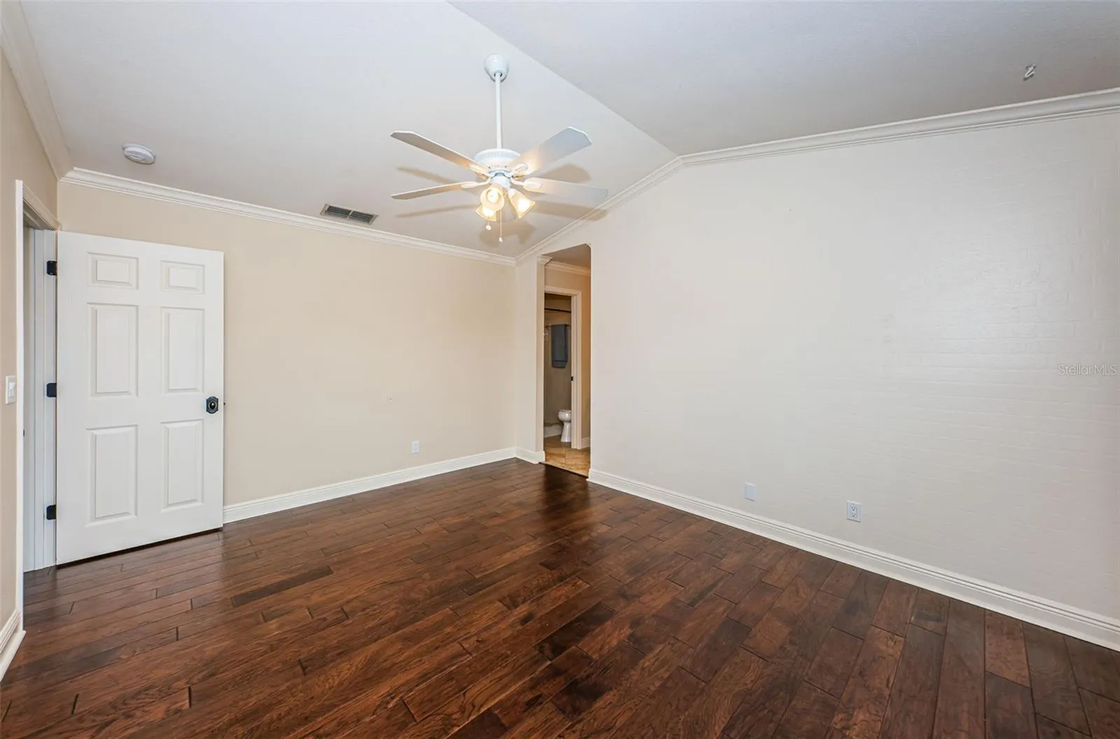 4916 MILANO CT NE