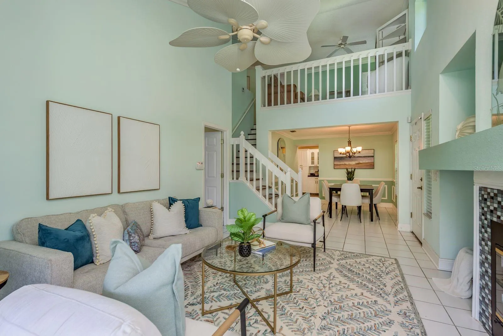 2203 ANDOVER CIR