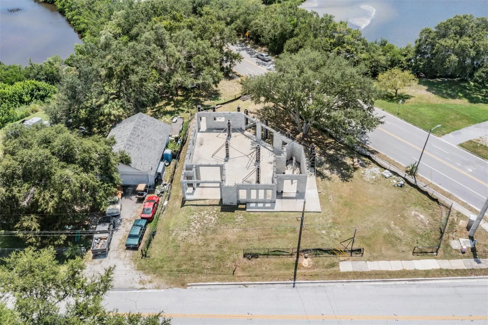1764 OVERBROOK AVE
