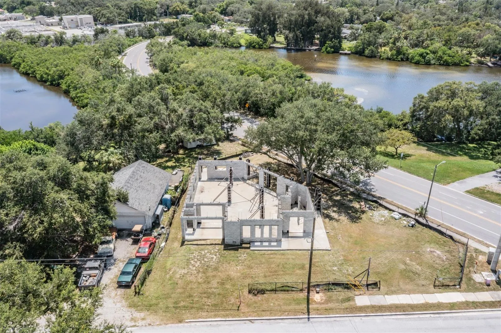 1764 OVERBROOK AVE
