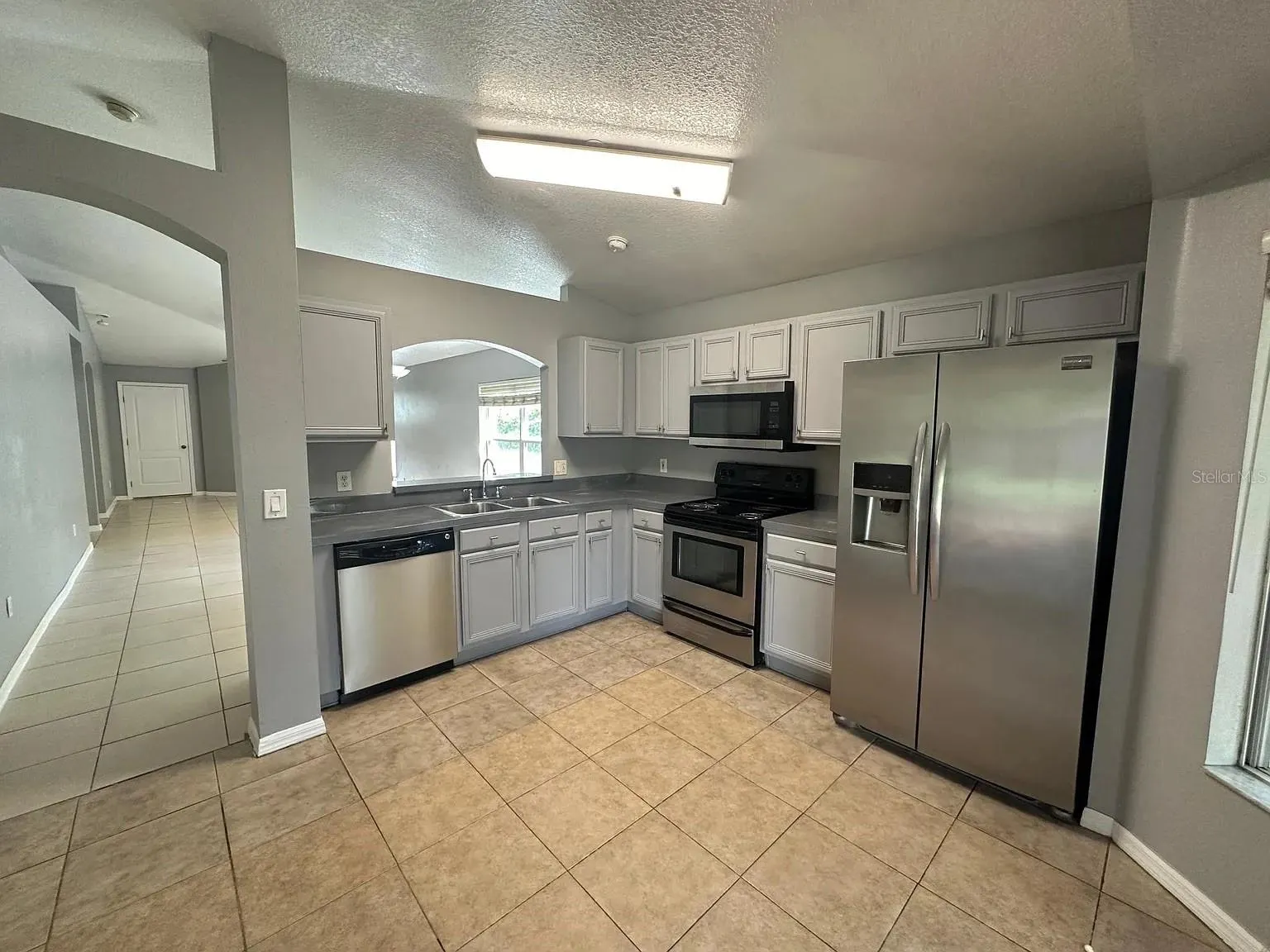 10467 BLACKMORE DR