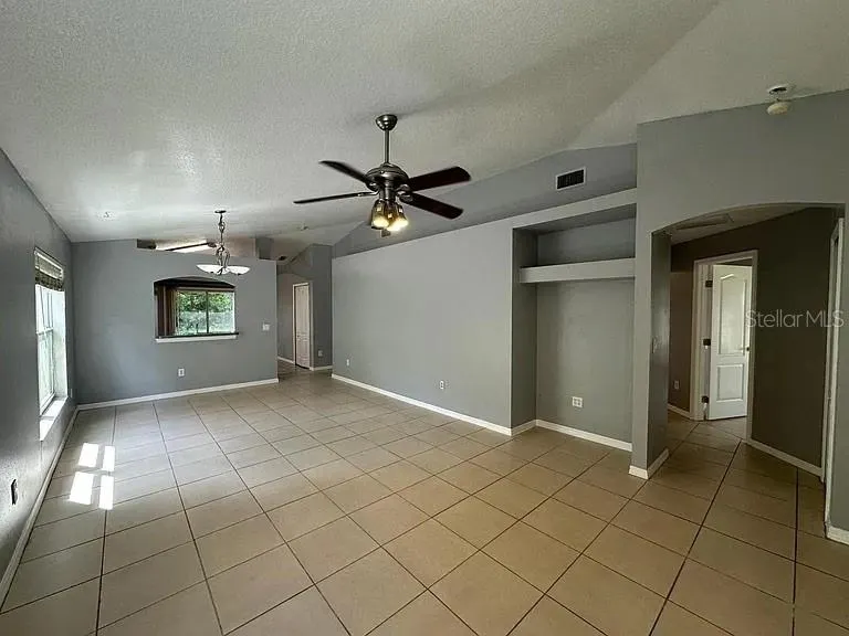 10467 BLACKMORE DR