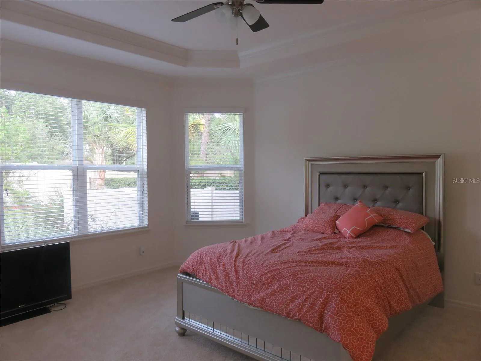 8811 CITRUS PALM DR