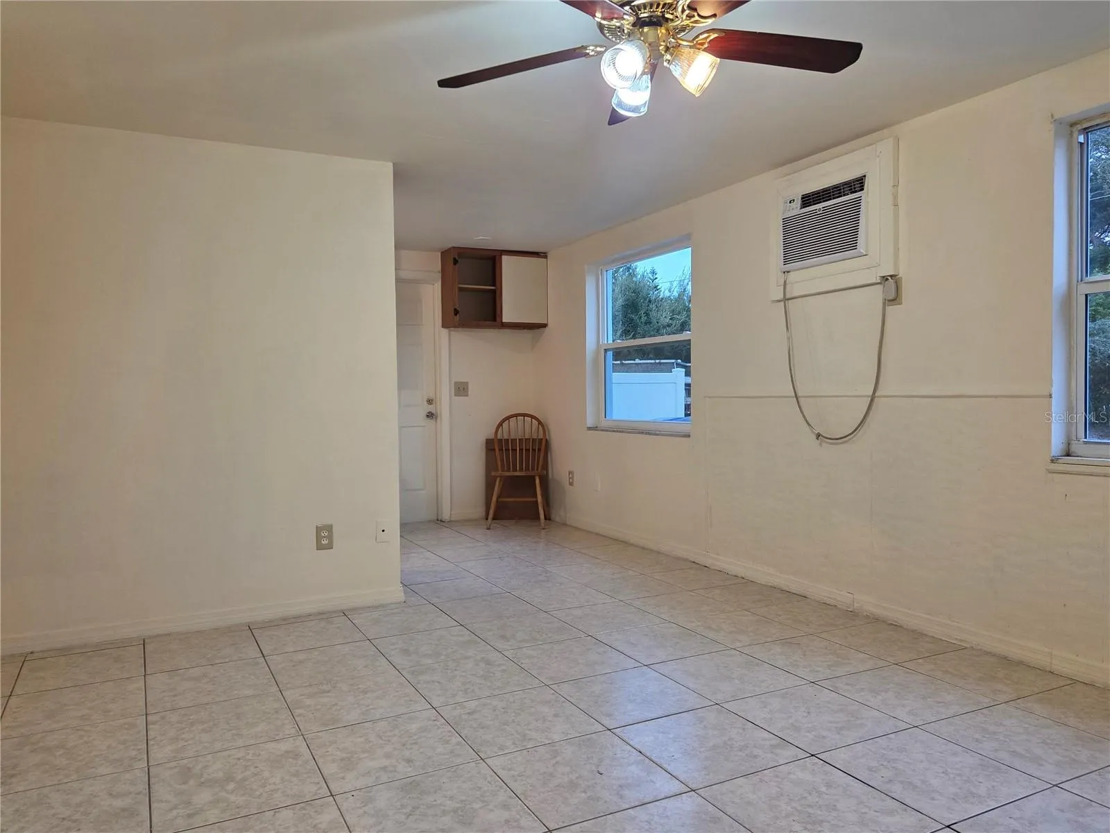 638 DOGWOOD CT