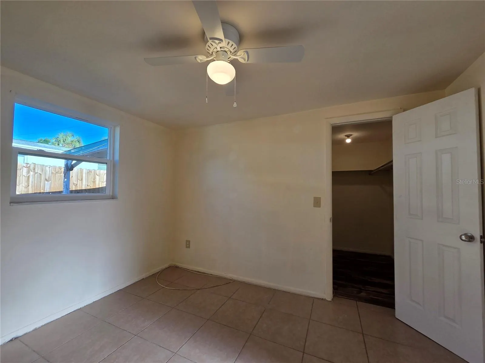 638 DOGWOOD CT