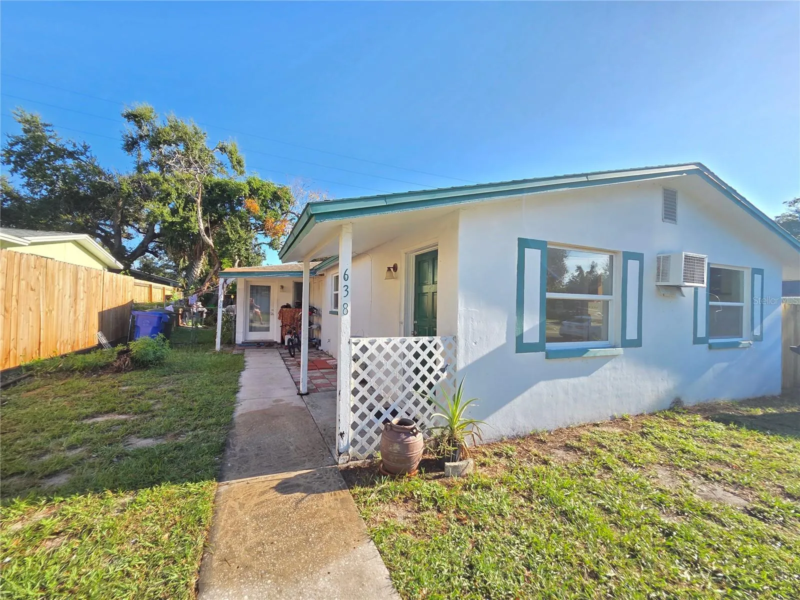 638 DOGWOOD CT