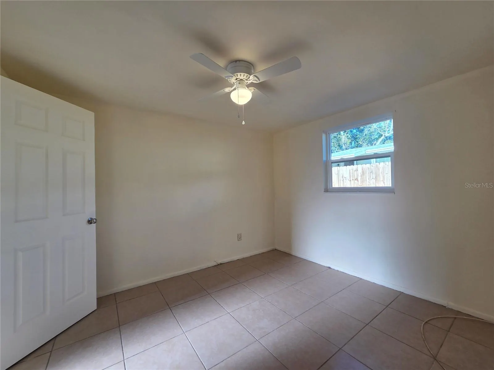 638 DOGWOOD CT