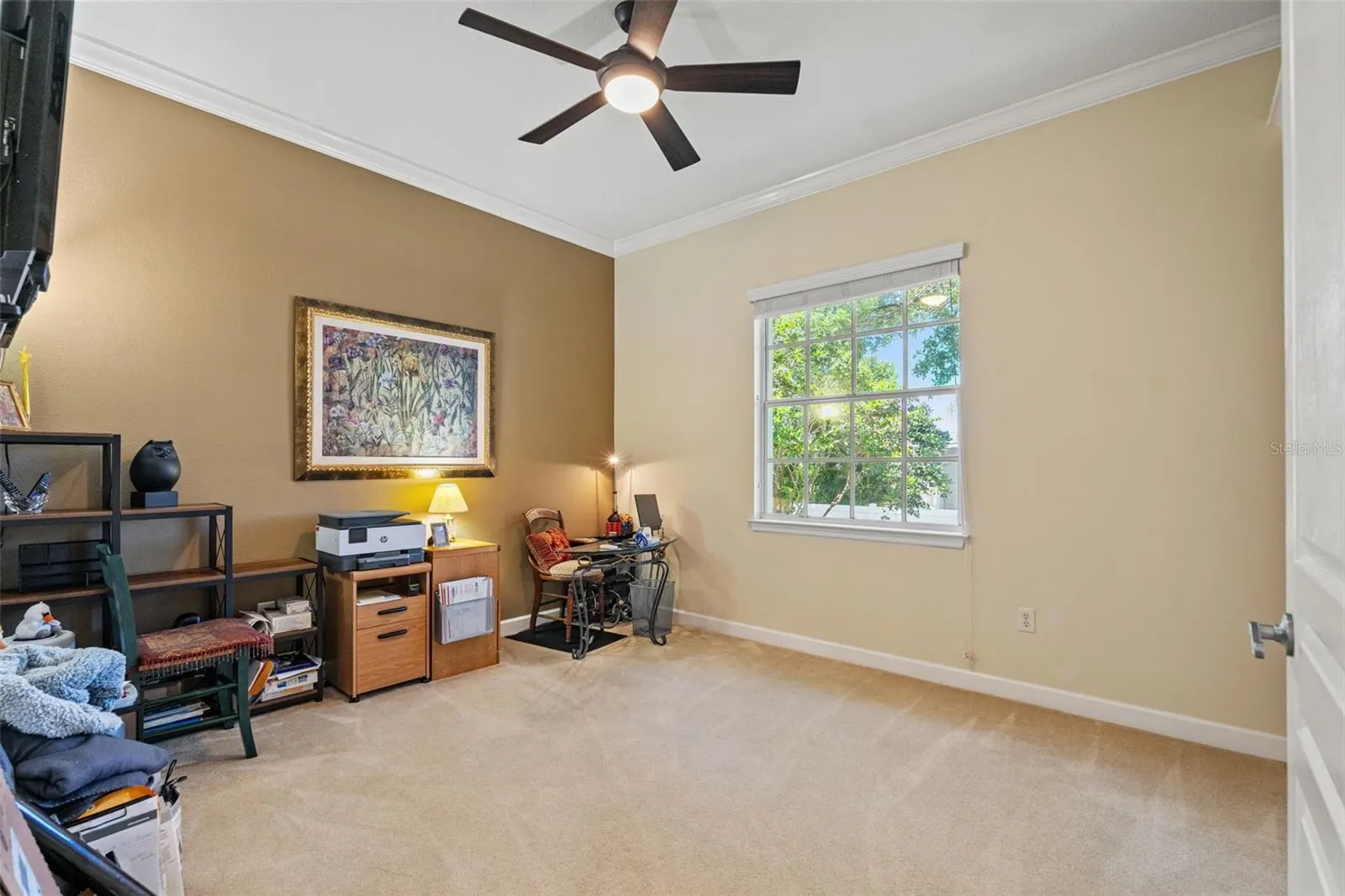 2820 SWAN CIR