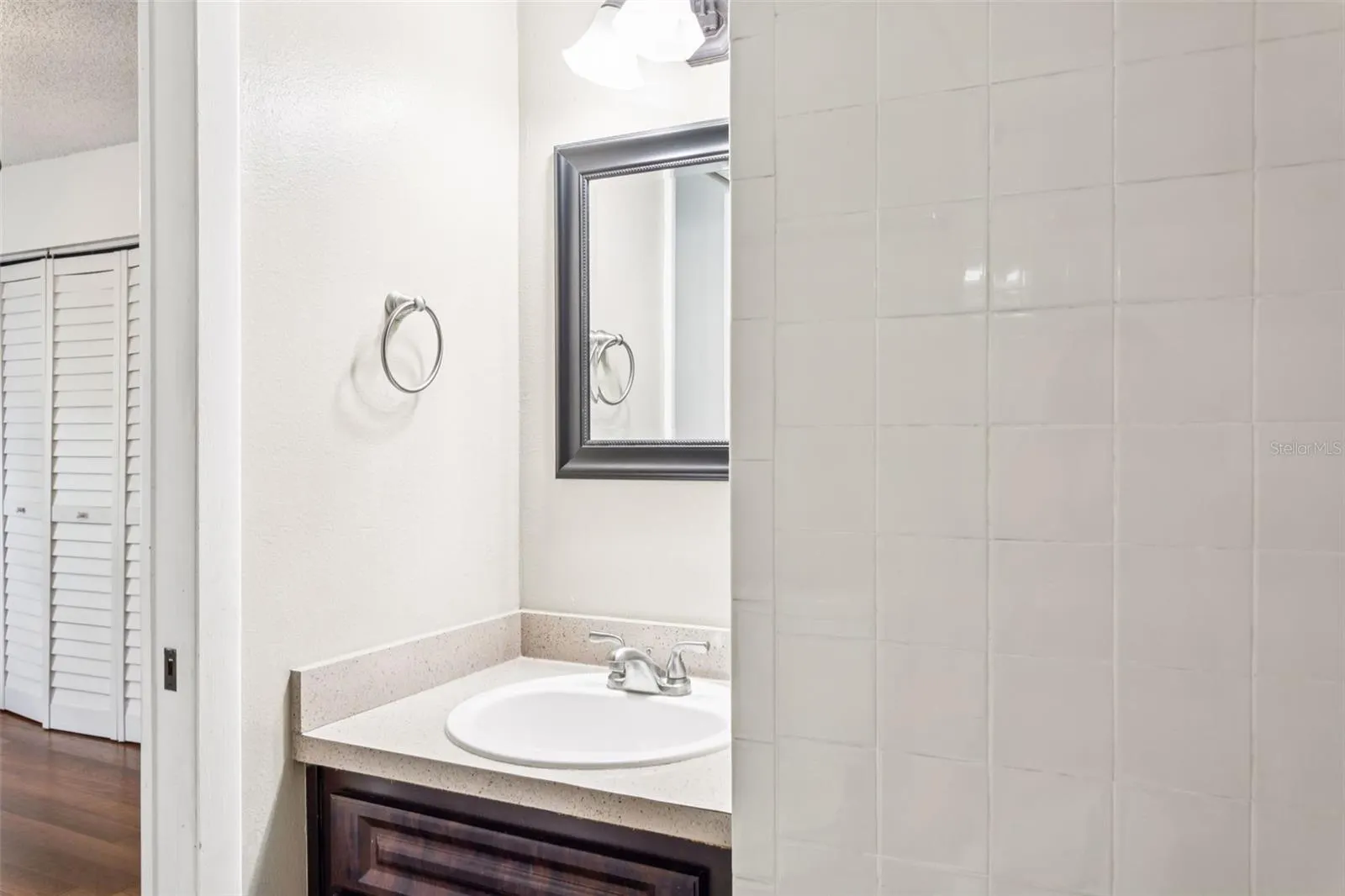 201 S ARRAWANA AVE #L, #L