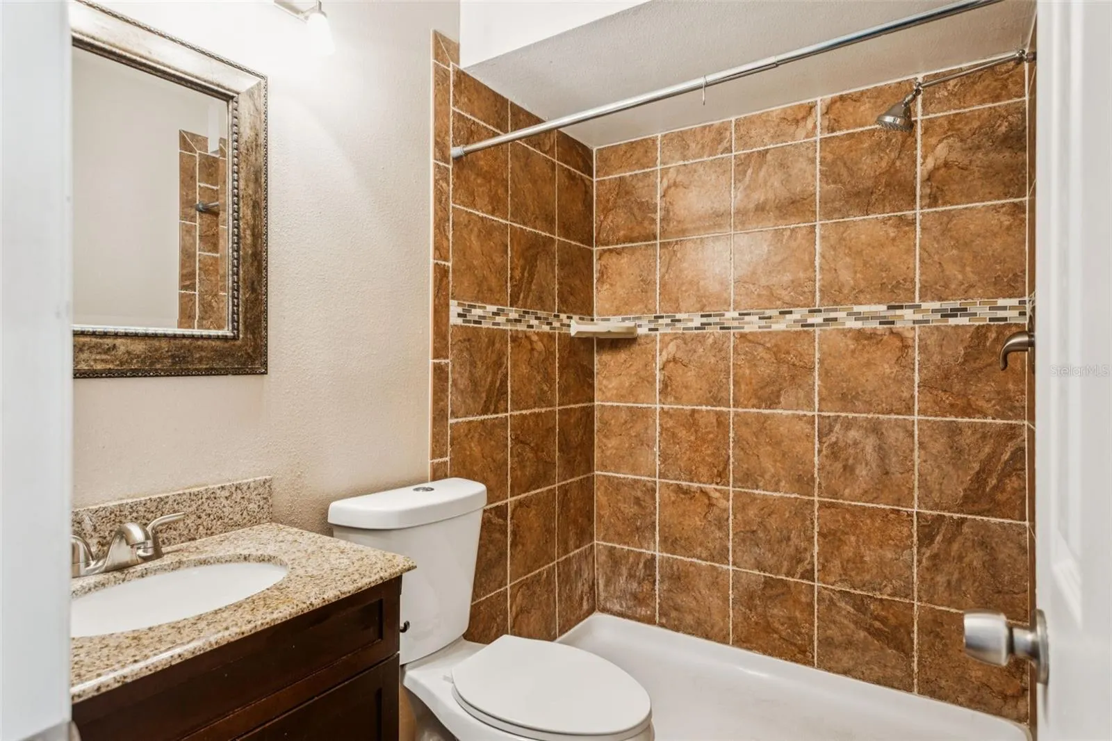 201 S ARRAWANA AVE #L, #L