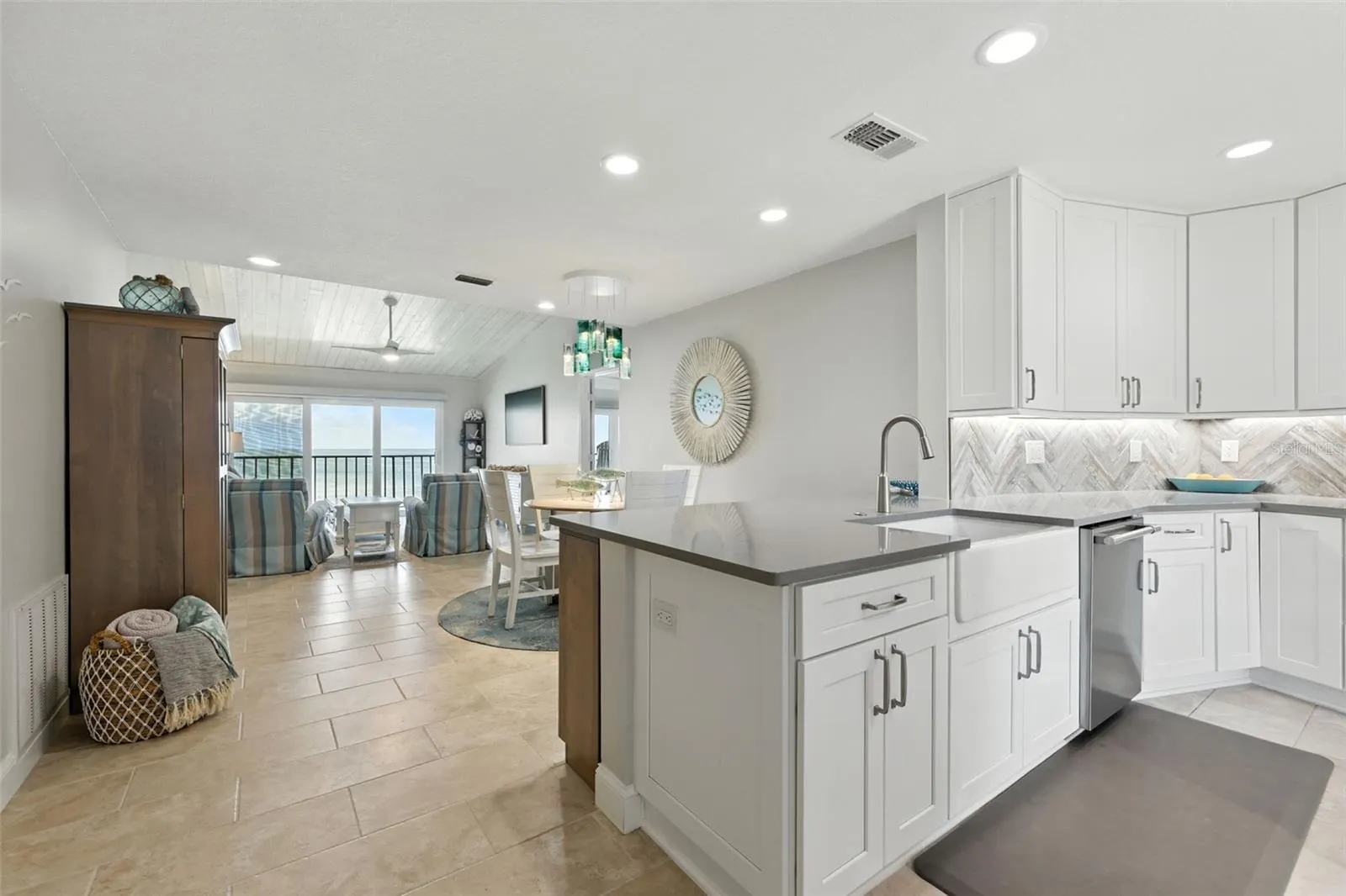 7540 SUNSHINE SKYWAY LN S #221, #221