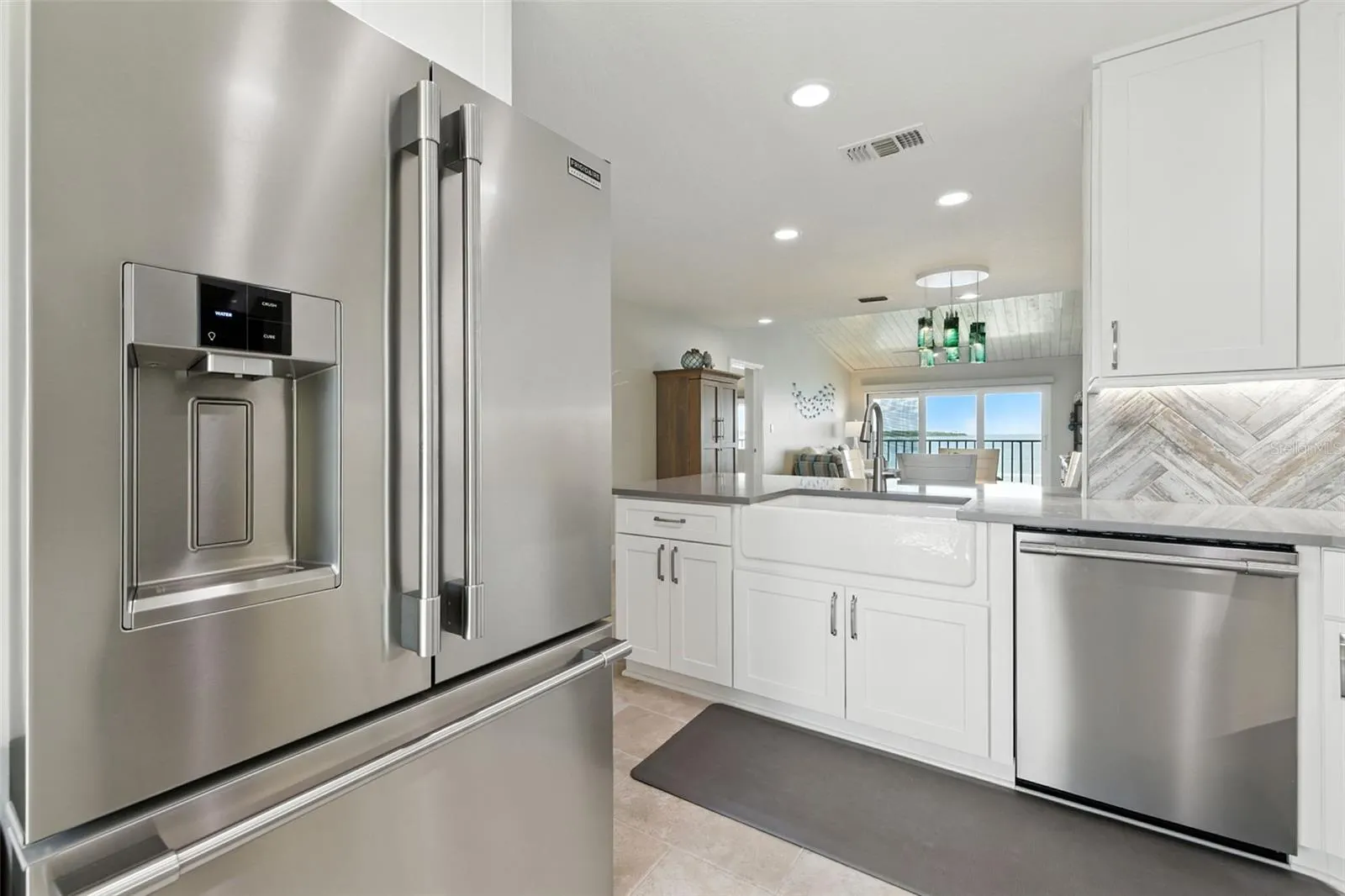7540 SUNSHINE SKYWAY LN S #221, #221