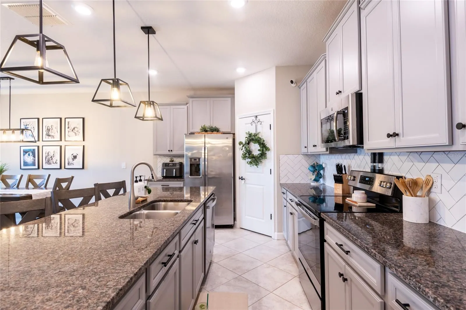 6815 VIA PERLOSO CT