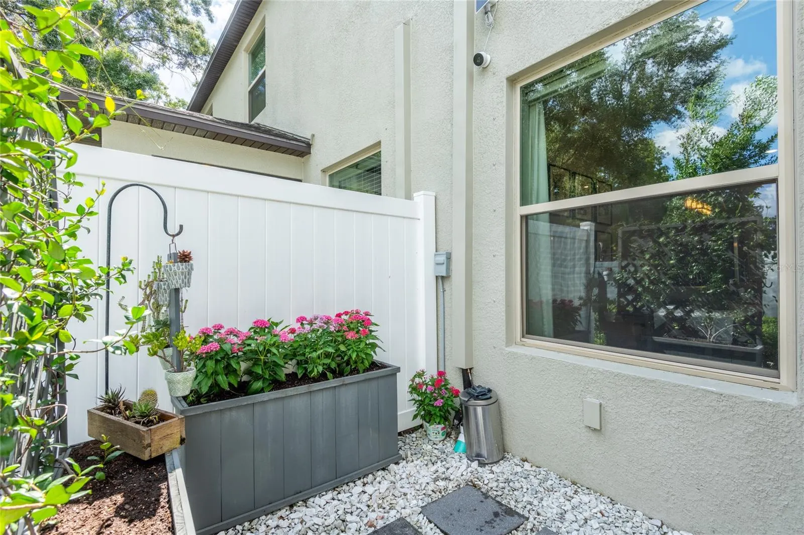 6815 VIA PERLOSO CT