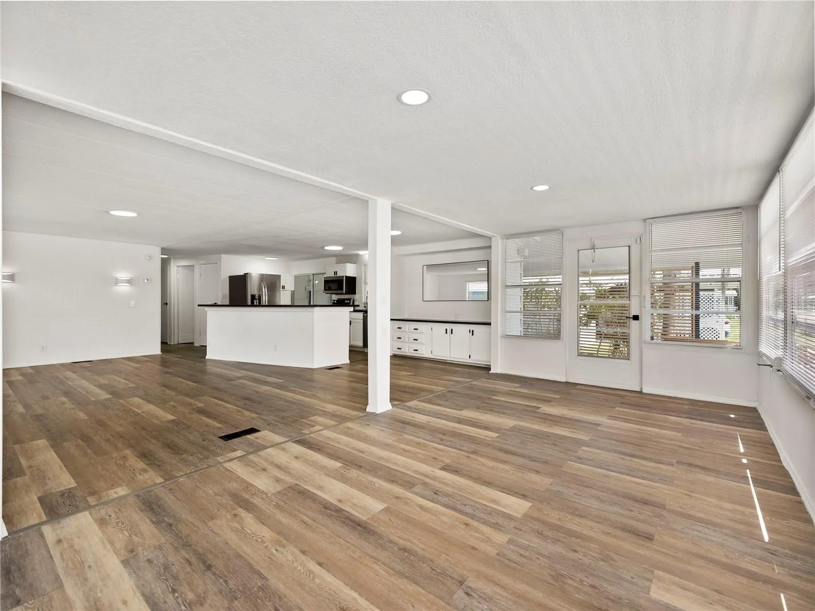 1610 REYNOLDS RD #35, #35