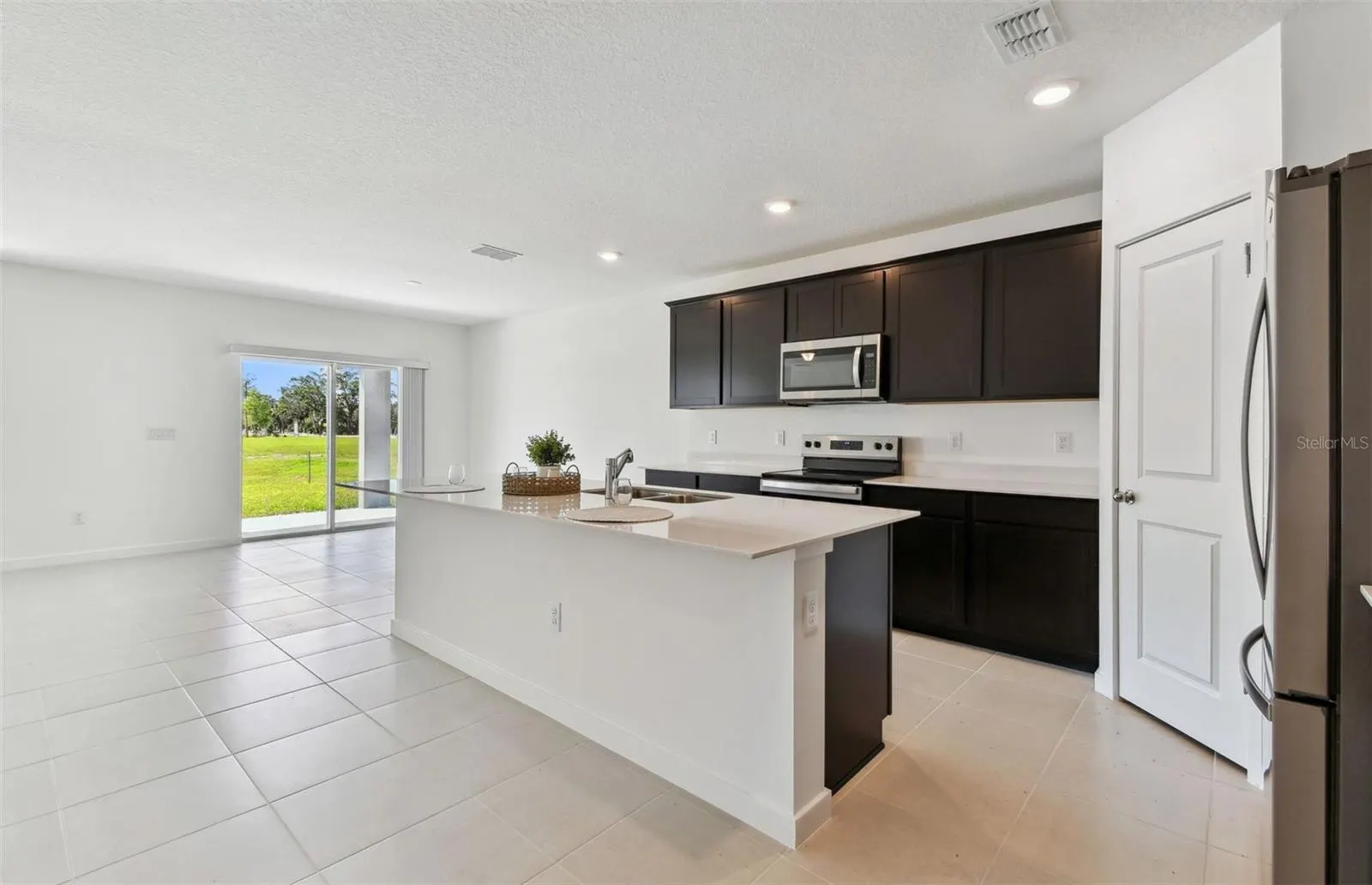 12703 BLUE REFLECTION AVE