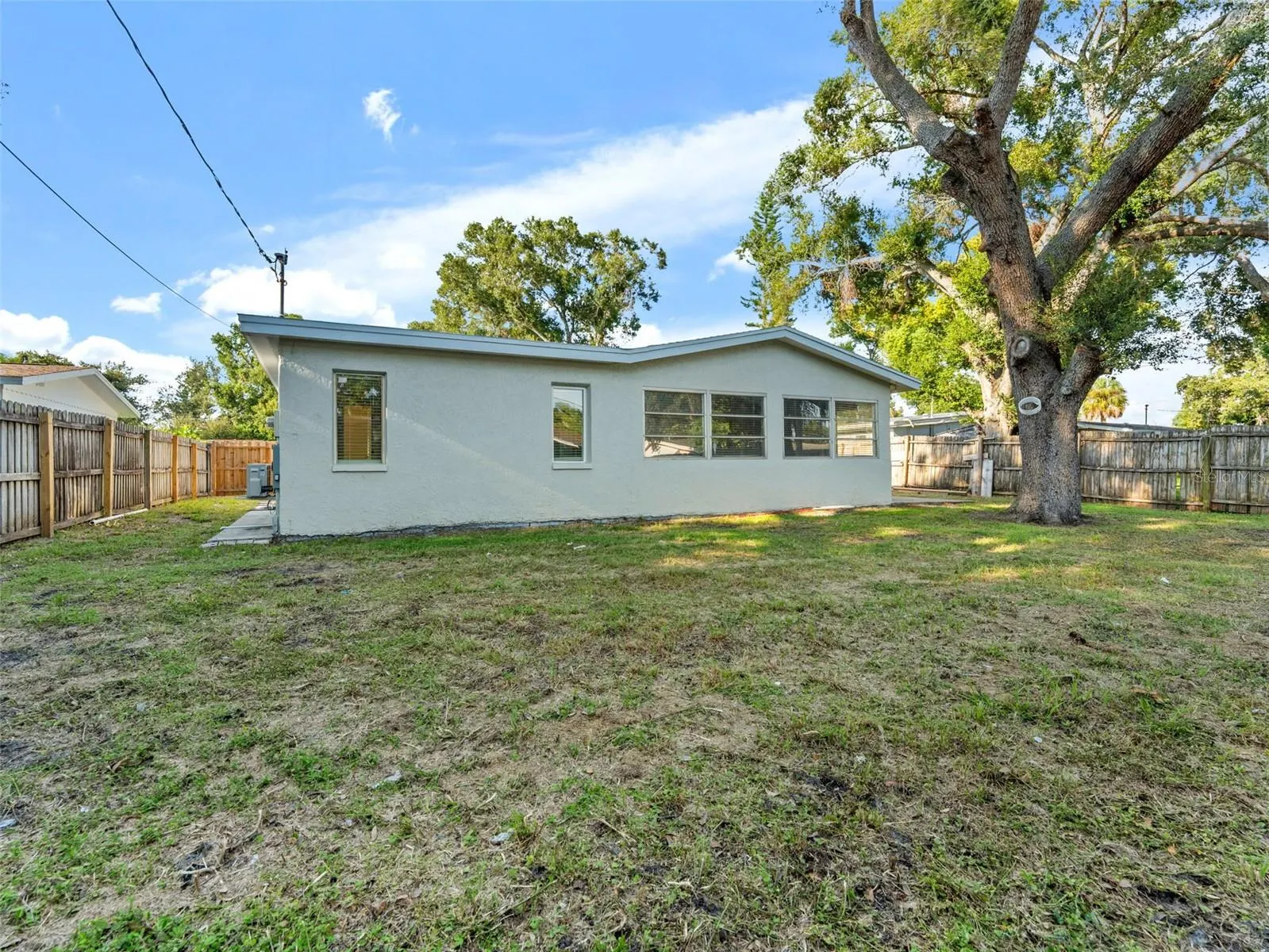 2952 WEBLEY DR
