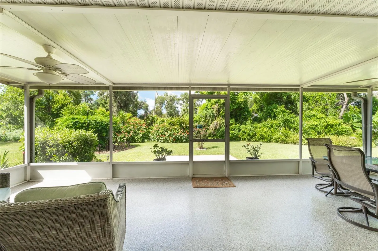 1510 LORETTA CT
