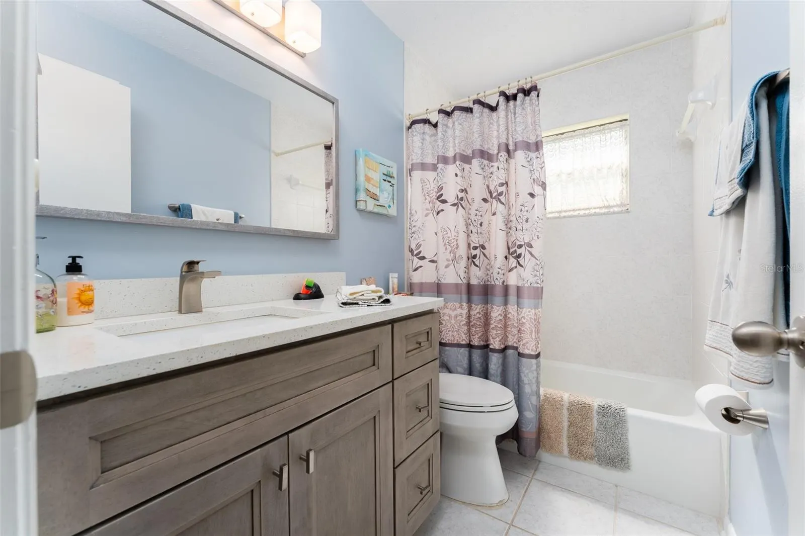 1510 LORETTA CT