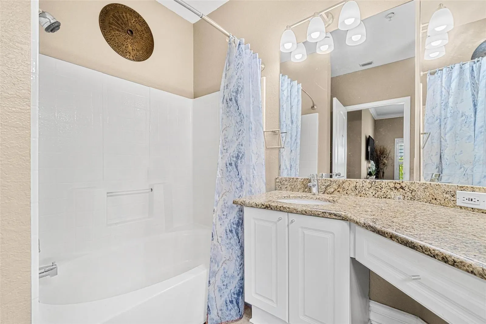 2717 VIA CIPRIANI #631A, #631A
