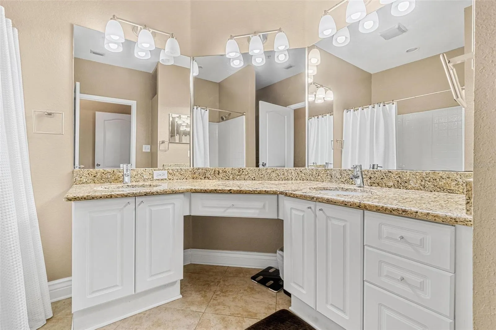 2717 VIA CIPRIANI #631A, #631A