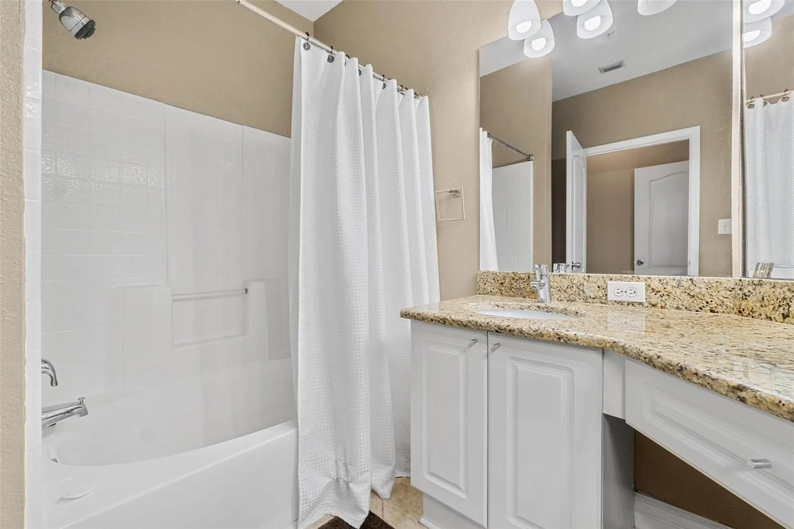 2717 VIA CIPRIANI #631A, #631A