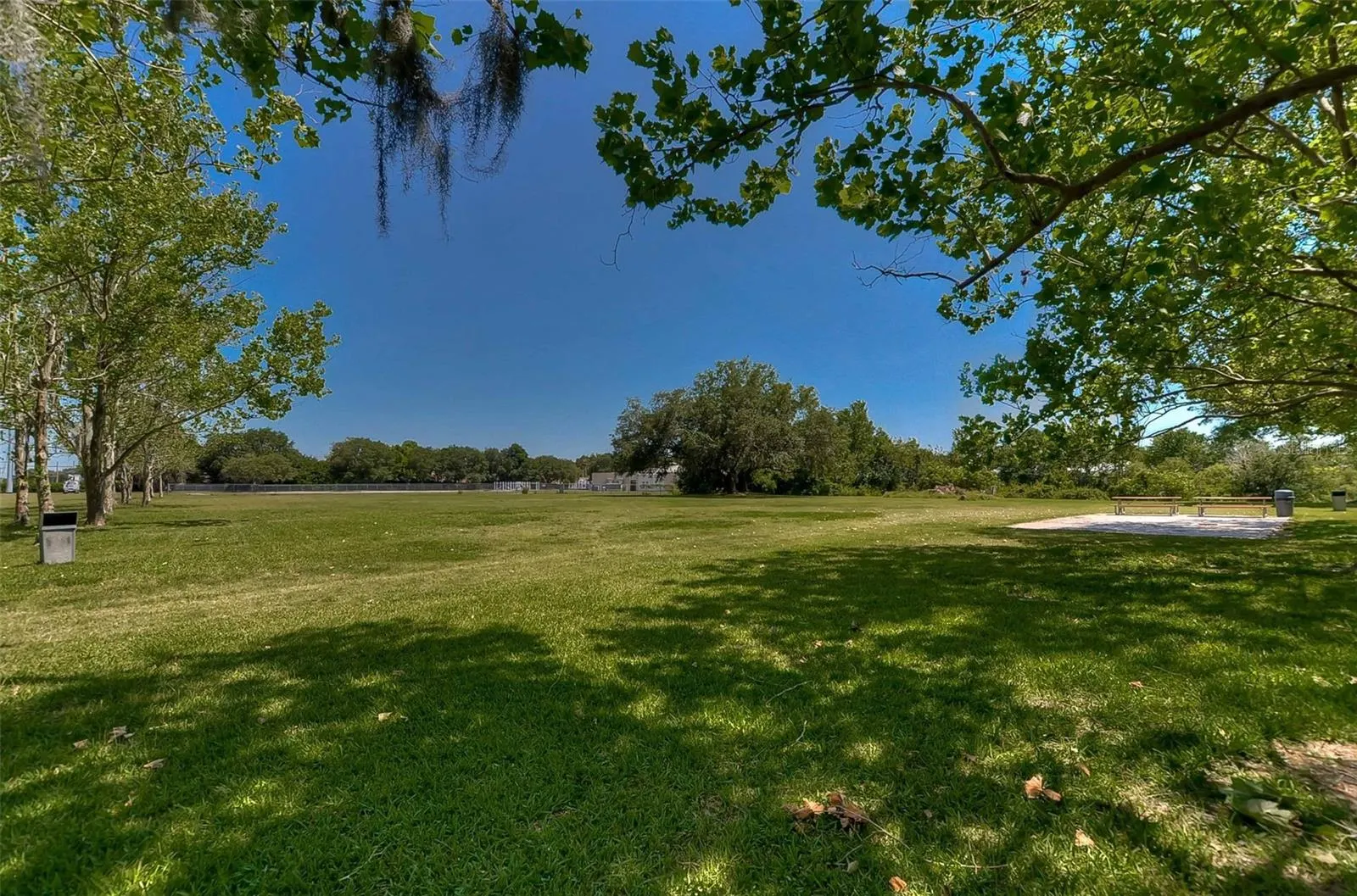 6407 RENWICK CIR