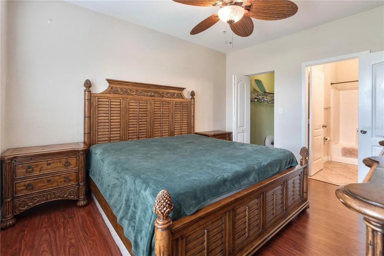 2732 VIA MURANO #526, #526