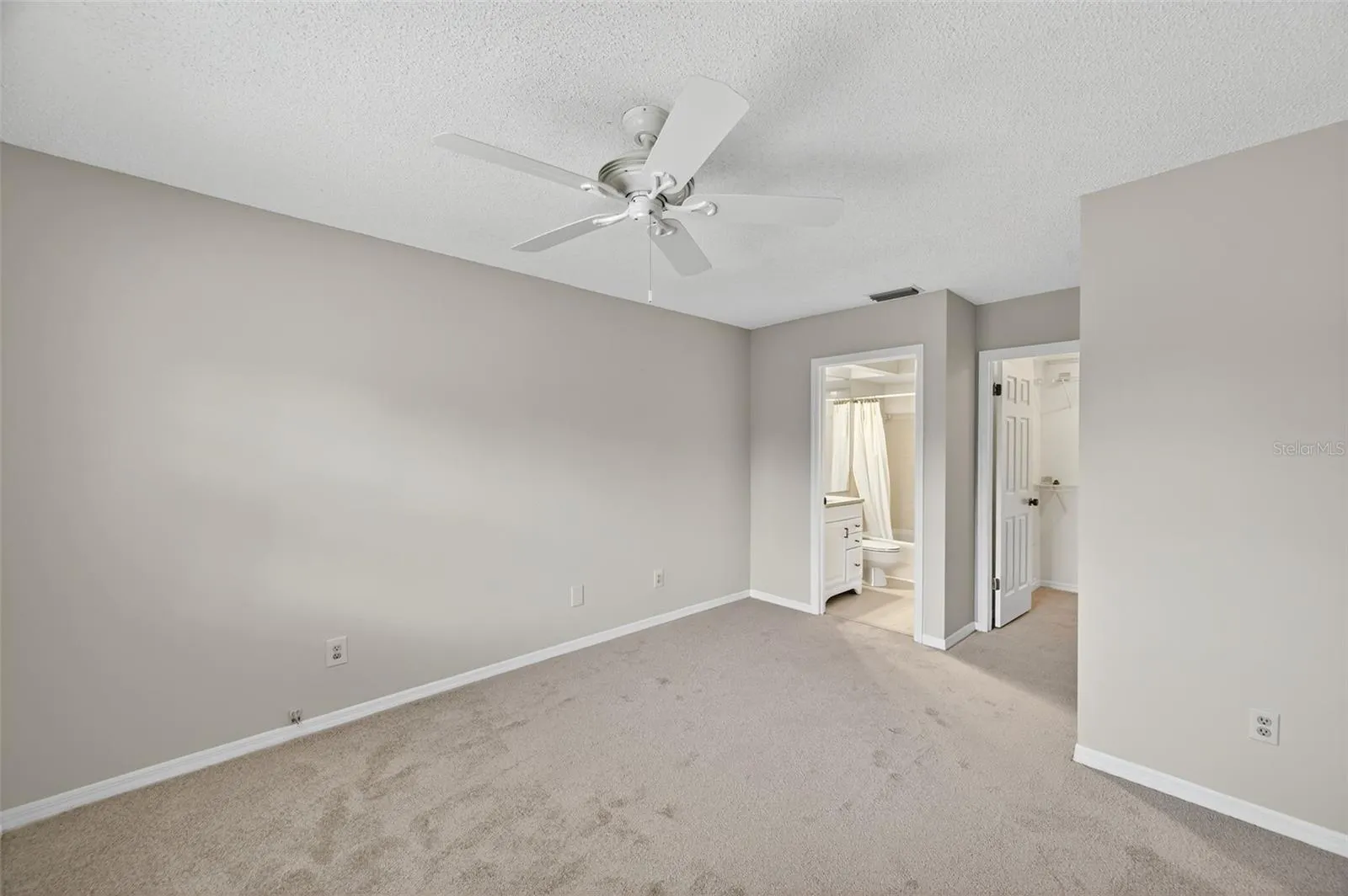 13734 MARSEILLES CT