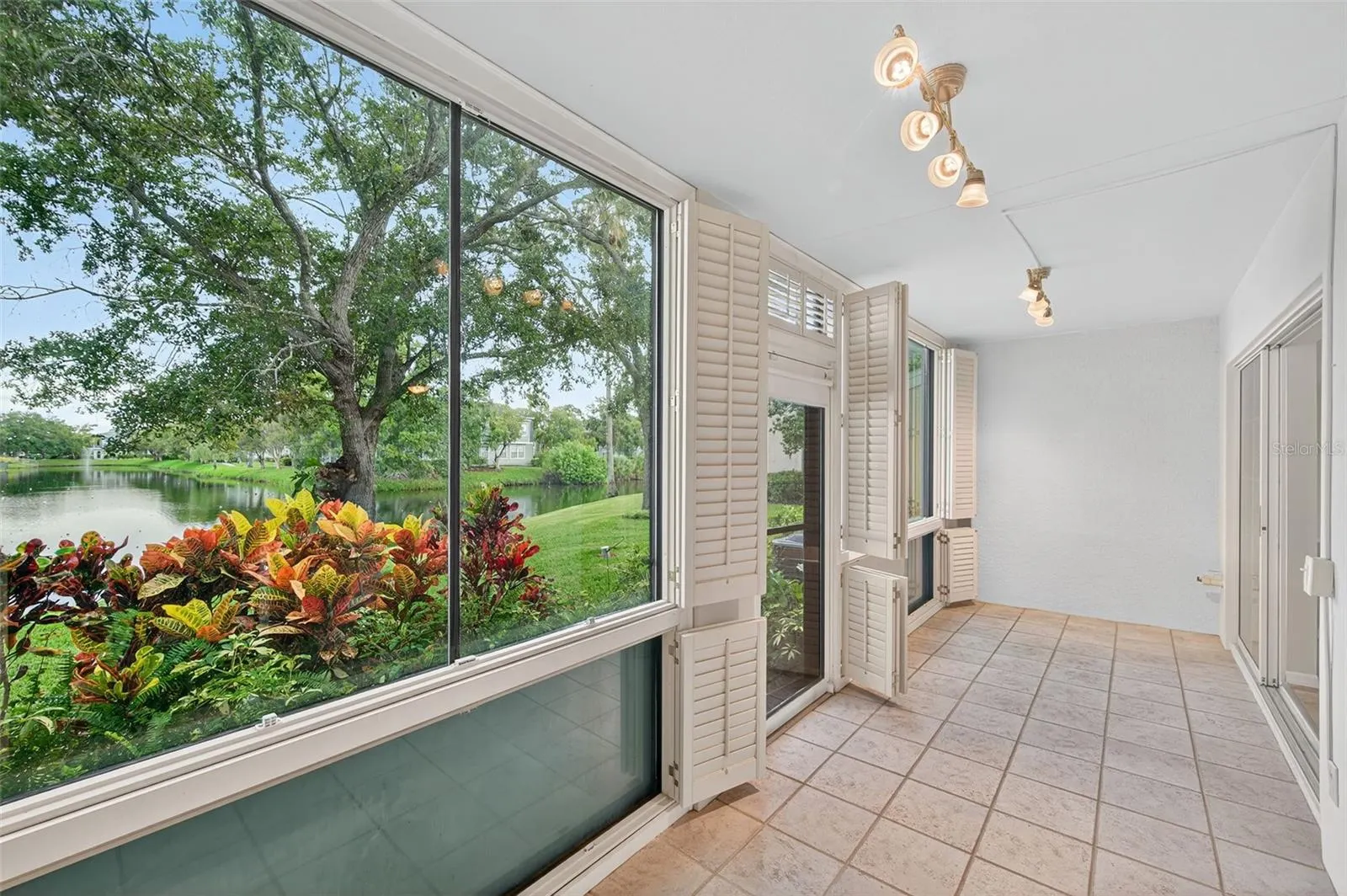13734 MARSEILLES CT